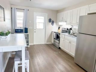 Charming home in Zephyrhills! - Zephyrhills - 4