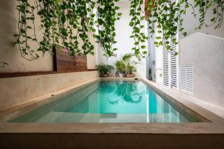 Stylish Studio w Rooftop Pool Walk to Beach 5th - 0