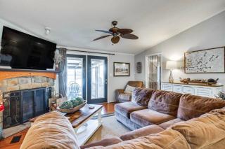 Lakefront Hodges Home - Dock, Patio, Near Downtown - 9