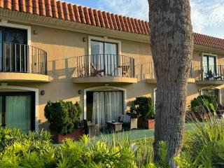 Poolside Oceanview Retro Bliss - Coquina Gables - 9