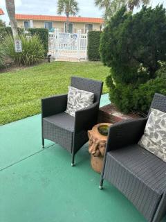 Poolside Oceanview Retro Bliss - Coquina Gables - 5