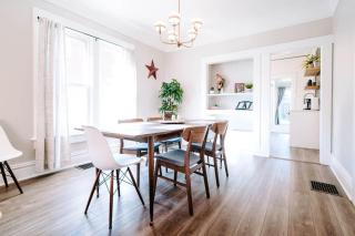 Olde Town Ambler A Distinctive Walkable Retreat - Arvada - 8