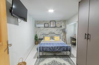 Socrates Terraced House - 8