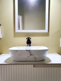 Choose To Be Happy at The Seville Apt #C4 - 2-Bedroom - 5