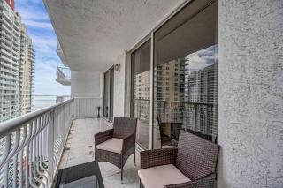 Peaceful Brickell 1BR Water and City Outlook - 5