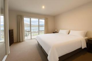 Modern Apartment with Stunning Lake Views - Queenstown - 9