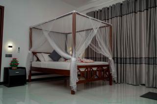 Elegance Lake View - 4