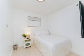 Amazing 2BR at Brickell Free Parking - 4