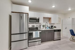 New! Stylish City Getaway Near Deep Ellum and Downtown - Dallas - 5