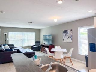 Entire Home in Dade City! - Dade City - 4