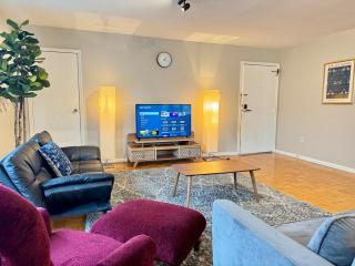 Huge Place Minutes from NYC Parking Available - Guttenberg - 6