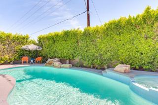 Casita and Backyard Oasis Modern Retreat in Indio! - Indio - 0