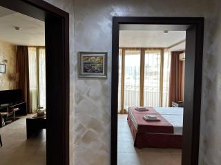 Perfect Sea and Pool View Apartment Marina City - Baltschik - 6