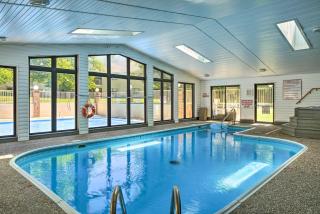 Indoor Pool Access Family Condo 1 Mi to 76 Strip! - 9