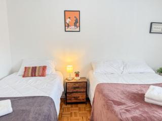 Spacious and Convinient near NYC Parking Available - Guttenberg - 1