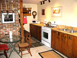 Owl's Nest Lodging - - 9