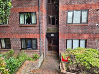 South-facing flat with 3 beds walk to Bromley High St & station - Bromley - 3