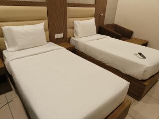 HOTEL ROTANO Garden - Bangalore - 6