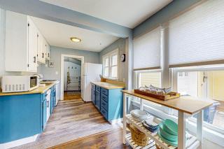 River Beach Cottage - 4