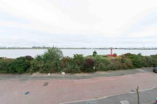 Lovely 5 bed house 8 beds - 9