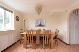 Lovely 5 bed house 8 beds - Thamesmead - 7