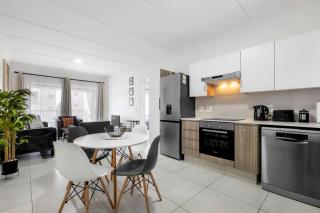 Lovely 2 bedroom, bathroom - Fourways - 8