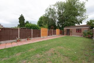 Large 6 bed with 9 separate beds 3 baths 4 toilets - 6