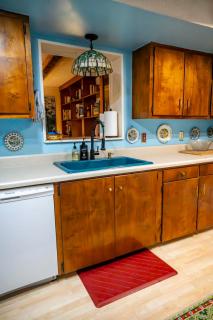 Bohemian Bungalow - 9