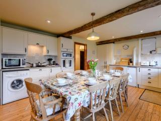 3 Bed in Coombe Keynes DC029 - Wool - 2
