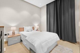 Luxe Stay Boulevard View - Riade - 1