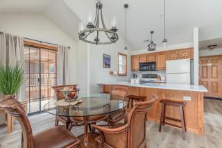 2BR Village At Indian Point 1112 near SDC - Free Tickets Daily up to $500 - Branson - 6