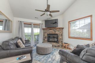 2BR Village At Indian Point 1112 near SDC - Free Tickets Daily up to $500 - Branson - 5