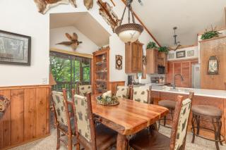 2BR Village At Indian Point 1312 near SDC - Free Tickets Daily up to $500 - Branson - 7