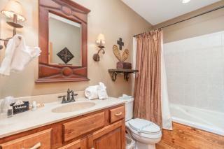 2BR Village At Indian Point 1904 near SDC - Free Tickets Daily up to $500 - 2