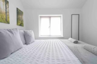 3 bed house in Strood Rochester - Wainscot - 3