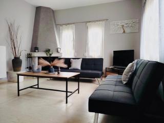 Seaside Central Apartments , Delta Hospitality - Ofrínion - 0