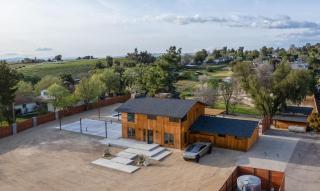 Cedar House - Pickleball, Saltwater Pool, Sauna - 9
