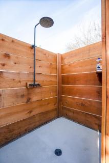 Cedar House - Pickleball, Saltwater Pool, Sauna - 1