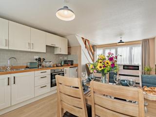 2 Bed in Freshwater East 92164 - 8
