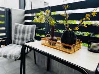 Seaside Central Apartments , Delta Hospitality - Ofrínion - 8