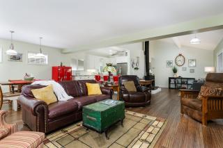 Hollie's Hideaway - Cambria - 9