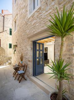 Villa Maja Aurelia in the centre with a large private 60 m2 terrace - Hvar - 9