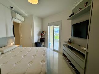 Apto pé na grama, próximo ao Resort Ilha da Madeira - Bertioga - 8