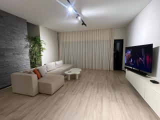 Tebenki Villa · New 3BR Villa Pool Fully AC - Palm-Eagle Beach - 6