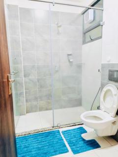 Stylish 1 Bedroom with Rooftop Pool&Gym -Near it All - Nairobi - 3