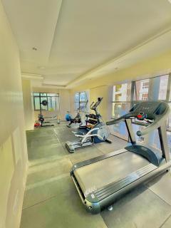 Stylish 1 Bedroom with Rooftop Pool&Gym -Near it All - Nairobi - 2
