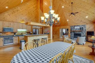 Lake Anna Retreat with Dock Access Boating and BBQs! - Louisa - 9