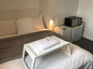 fAiRy DeLL Flatlet - Oakenshaw - 6