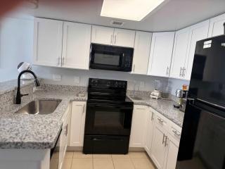 Amazing Ocean Front 2BR 2 BA - Camelot 911 - Myrtle Beach - 6
