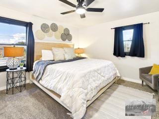Boho Revival Modern Glam with AC in Downtown Albany - Albany - 8